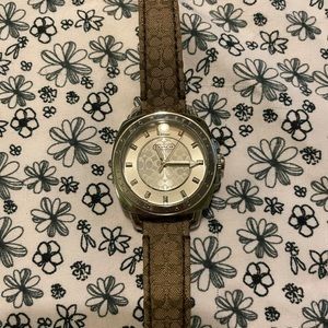 Coach watch needs new battery